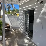 Punta Elena 아파트 *